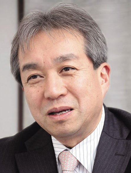 内村氏